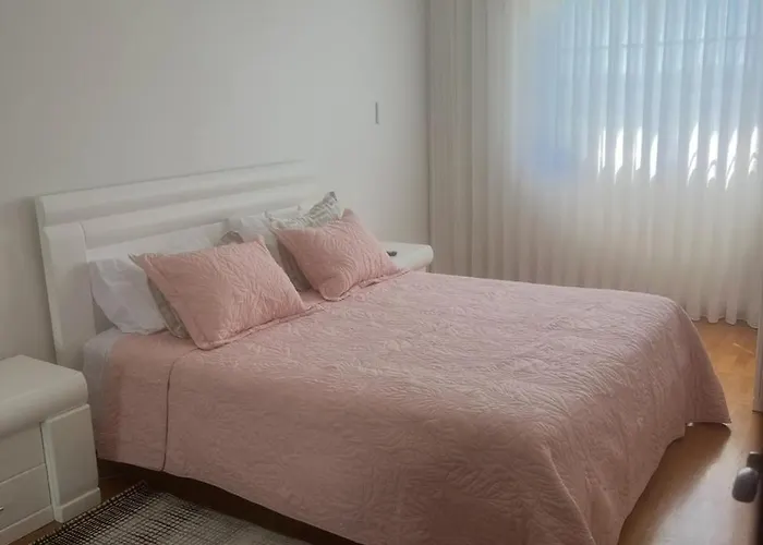 Casa Do Piscina Aquecida 度假居 埃斯平霍